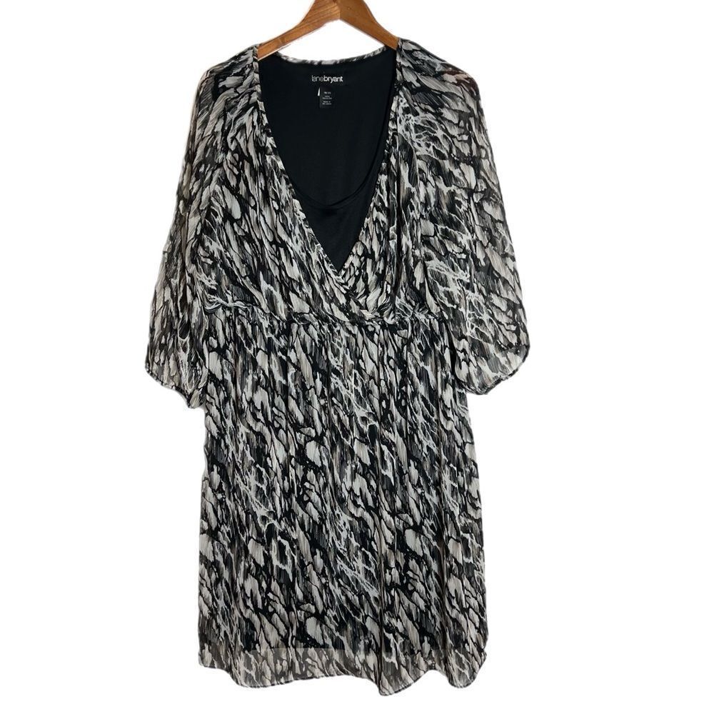 Lane Bryant Black Gray Print Semi-Sheer Overlay Blouson Sleeve Dress